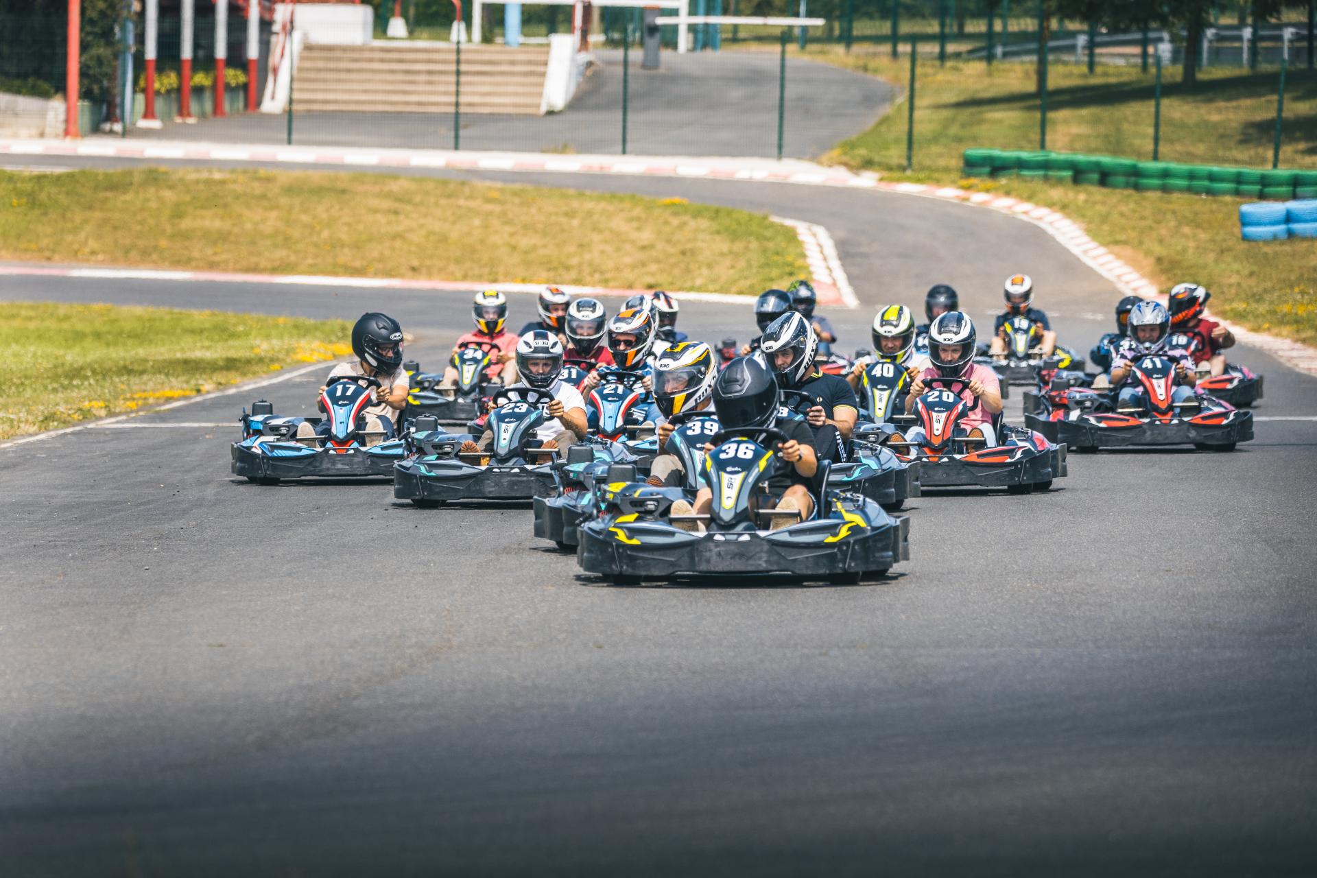 karting de nevers magny-cours - des journées inoubliables